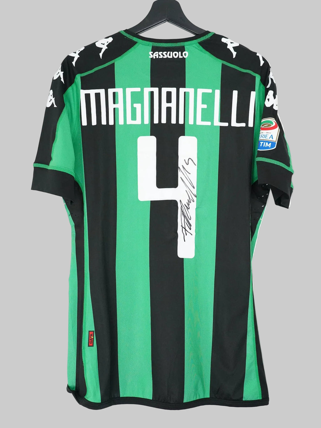 Camiseta de partido y firmada del Sassuolo 2016/17 - Magnanelli #4 (Talla L)