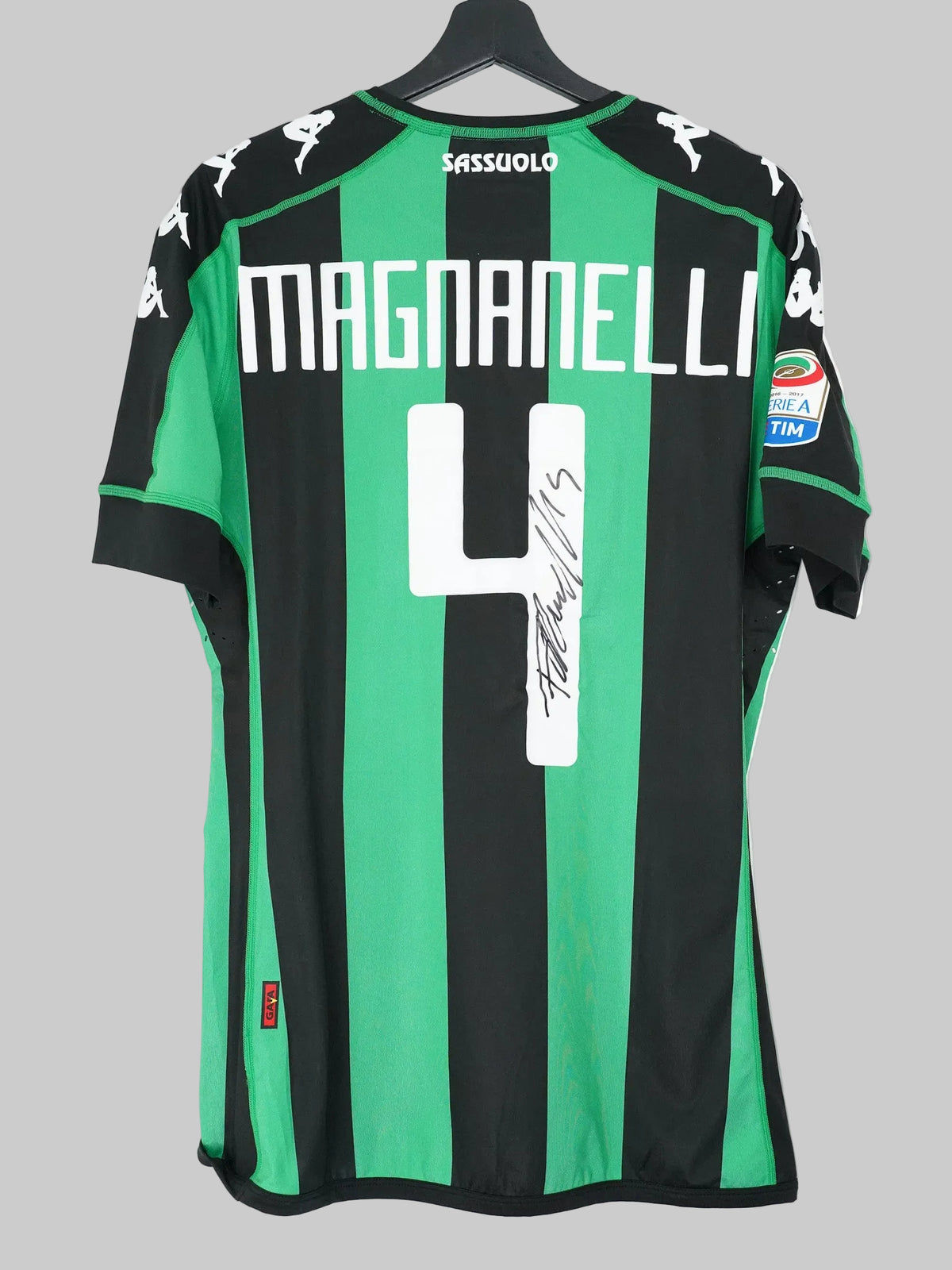 Sassuolo 2016/17 Matchworn & handsigniertes Heimtrikot - Magnanelli #4 (L)