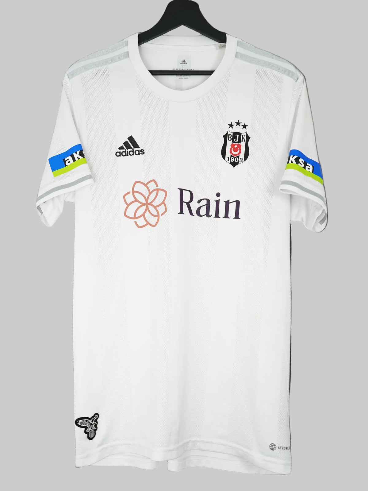 Besiktas 2021/22 Home Shirt (L)