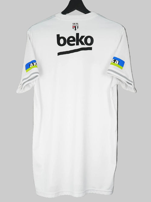 Besiktas 2021/22 Home Shirt (L)