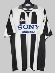 Juventus 1997/98 Home Shirt - Inzaghi #9 (L)